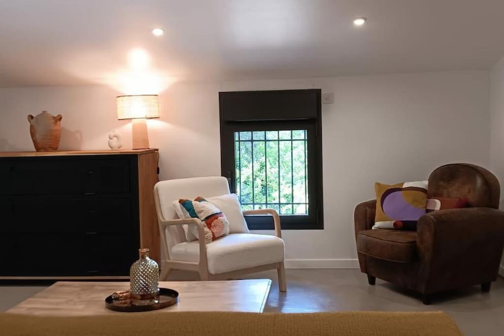 Gite Cosy Au Coeur Du Luberon Lagnes Экстерьер фото